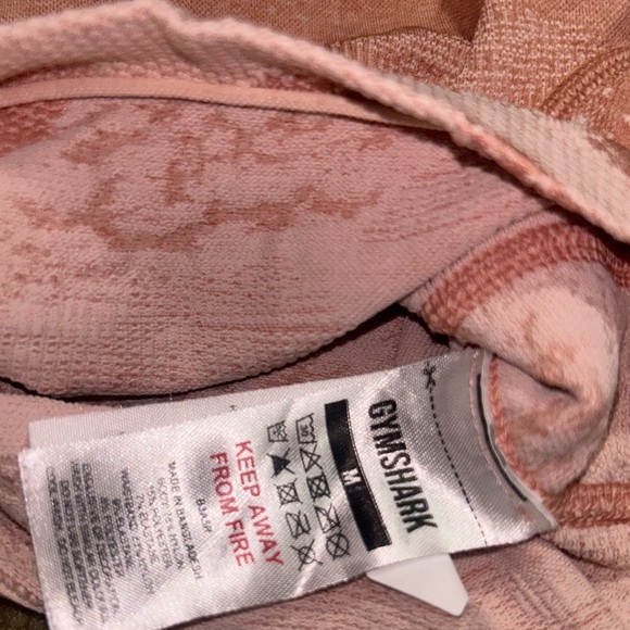 **SOLD** NEW Gymshark ADAPT CAMO SEAMLESS SHORTS - Picture 5 of 6